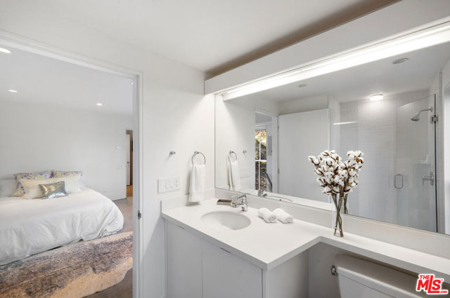 351 Wall Road, Napa CA: https://media.crmls.org/mediaz/d68c5afb-d190-41e5-9392-f8151f07c24e.jpg