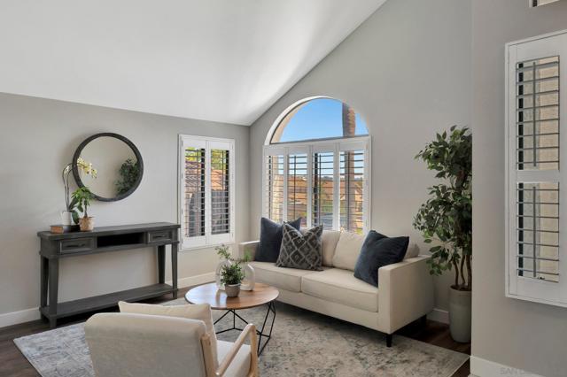 9068 Buckwheat St, San Diego CA: https://media.crmls.org/mediaz/d68cae7f-5193-488f-ac36-9426a956f77e.jpg