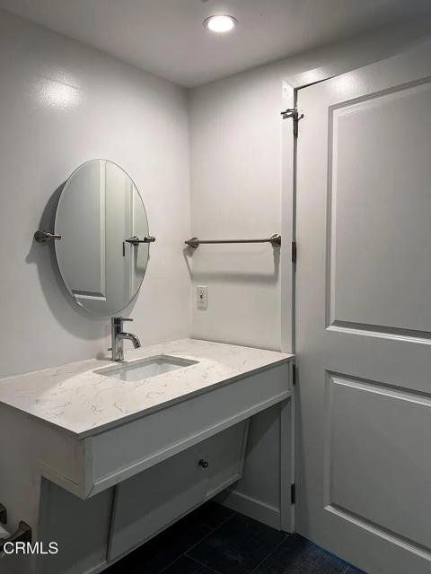 Detail Gallery Image 7 of 19 For 1111 Echo Park Ave #202,  Los Angeles,  CA 90026 - 1 Beds | 1 Baths