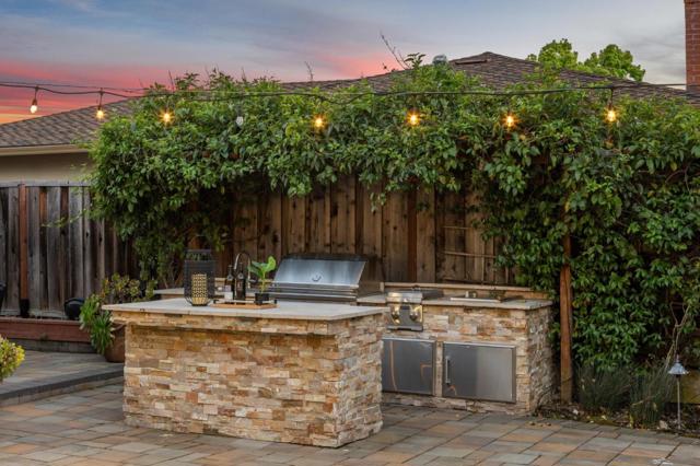 13841 Malcom Avenue, Saratoga CA: https://media.crmls.org/mediaz/d68f6bd6-41cd-4743-b0ba-8175f75da701.jpg