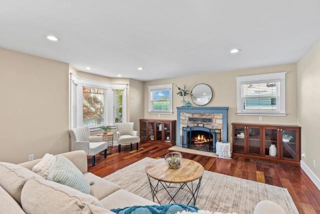 720 Gilroy Drive, Capitola CA: https://media.crmls.org/mediaz/d68fb253-4dd8-4e5d-ae76-b626130695c5.jpg