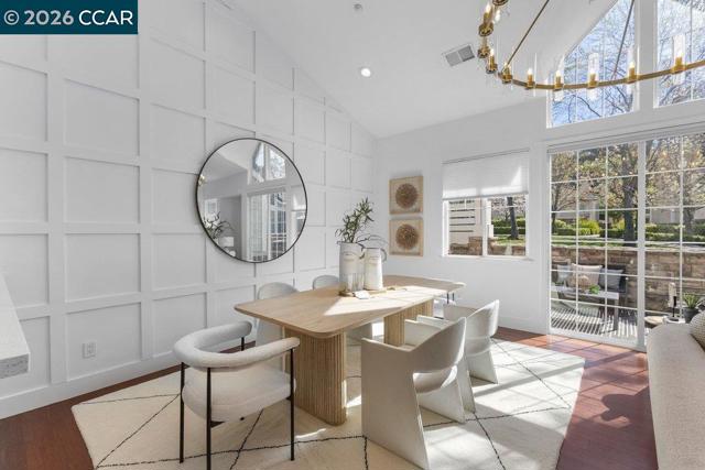 Image 1 of 52 For 172 Sugarloaf Ct