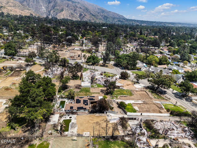 1137 E Mariposa St, Altadena CA: https://media.crmls.org/mediaz/d6911435-03b1-4982-be97-bd044ca68344.jpg