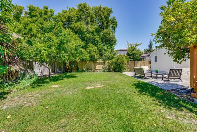 213 N Bayview Avenue, Sunnyvale CA: https://media.crmls.org/mediaz/d6915712-bfd7-4676-a28b-a7c28120294d.jpg
