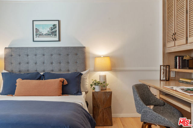 4350 Via Dolce, Marina del Rey CA: https://media.crmls.org/mediaz/d692a285-14a6-4c6b-8c2e-7ff2a82ce3bd.jpg