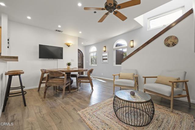 2149 Monmouth Drive, Ventura CA: https://media.crmls.org/mediaz/d6938979-1ece-4448-b3d0-644e6392825d.jpg