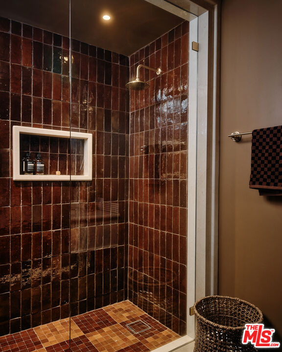 1524 Sunset Plaza Drive, Los Angeles CA: https://media.crmls.org/mediaz/d6950d58-6406-467d-b3fc-a543cea5e6ab.jpg
