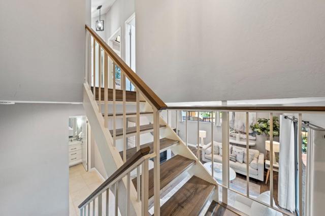 2518 W Middlefield Road, Mountain View CA: https://media.crmls.org/mediaz/d69547d5-1b4f-4984-bcd0-ee20c1422d04.jpg