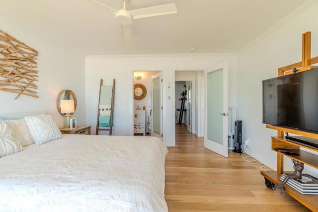 236 Shoreview Avenue, Pacifica CA: https://media.crmls.org/mediaz/d6960453-7dfe-40c7-a899-b11e72ddb79e.jpg