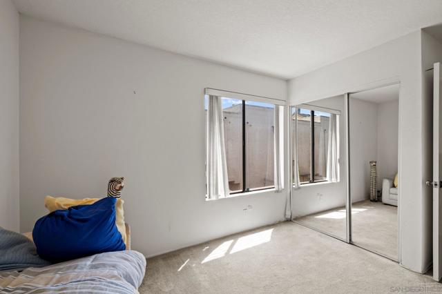 3252 Via Marin, La Jolla CA: https://media.crmls.org/mediaz/d6963881-804b-4e9e-b900-d7baef1f8976.jpg