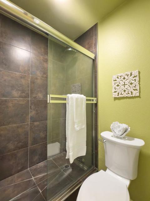 8124 Shelter Creek Lane, San Bruno CA: https://media.crmls.org/mediaz/d697e289-1015-43ab-a608-5dbc66e260b0.jpg