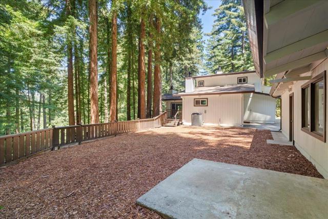 230 Burrell Court, Los Gatos CA: https://media.crmls.org/mediaz/d69827fe-66ee-4287-bfb9-40af780c8b64.jpg