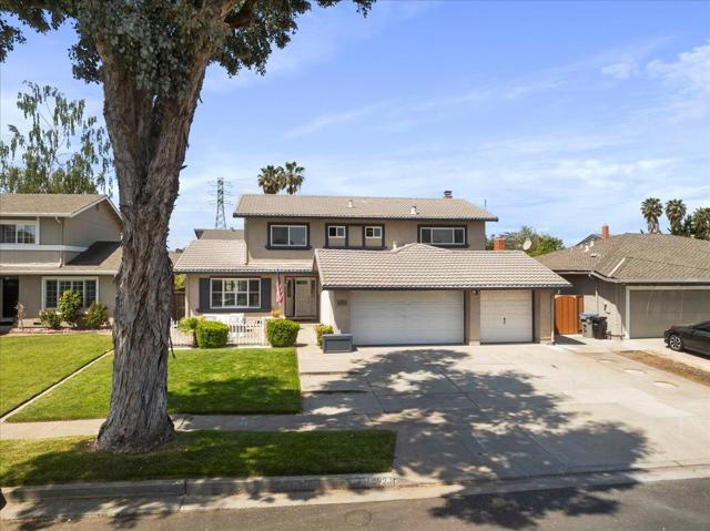 192 Castillon Way, San Jose CA: https://media.crmls.org/mediaz/d698475c-38fa-4be6-a88f-570757d6c860.jpg