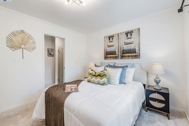 825 Oak Grove Rd, Concord CA: https://media.crmls.org/mediaz/d698ed7f-b4b2-4e02-9791-da257701e3e8.jpg