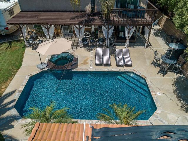 14229 Jennings Vista Way, Lakeside CA: https://media.crmls.org/mediaz/d698f915-ff9c-46c1-9605-bd5f7469e4fa.jpg