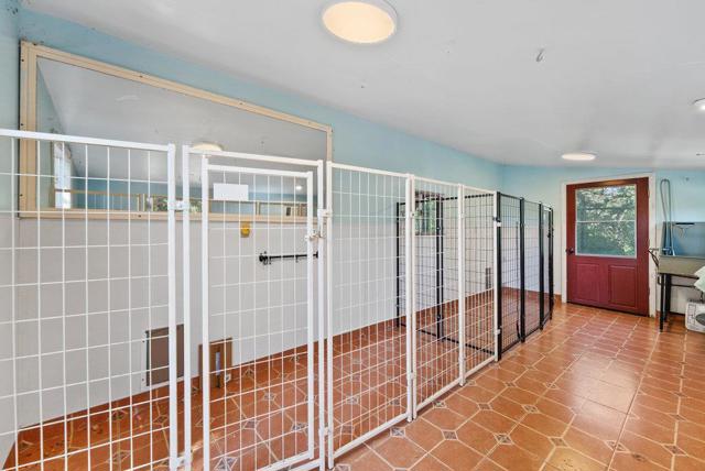 19250 Reavis Way, Salinas CA: https://media.crmls.org/mediaz/d69970b3-4596-4d4c-8e3b-77d910b0074a.jpg