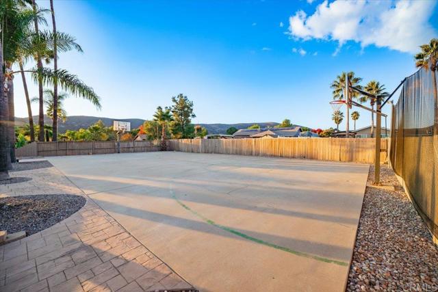 Detail Gallery Image 29 of 36 For 23622 Springwood, Ramona,  CA 92065 - 4 Beds | 3 Baths