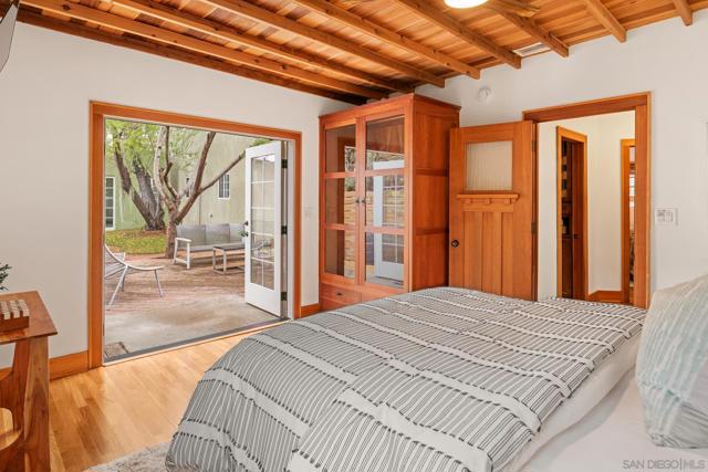 4605 4607 Terrace Dr, San Diego CA: https://media.crmls.org/mediaz/d69acb3f-d199-443d-9667-0aae6226dd1f.jpg