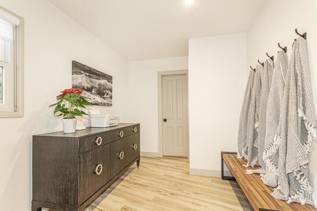 7362 Brodiaea Way, La Jolla CA: https://media.crmls.org/mediaz/d69af629-0664-4a74-8f40-fd8f830cabcc.jpg