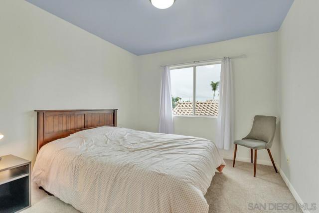 53 Avenida Descanso, Oceanside CA: https://media.crmls.org/mediaz/d69b472c-e438-4632-bf8b-91cf05b7ebf1.jpg