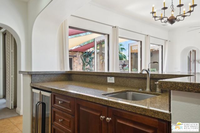 1070 Bella Vista, Palm Springs CA: https://media.crmls.org/mediaz/d69bf514-a356-4be7-8dd1-5b0f35b45096.jpg