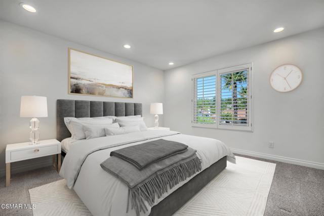 3180 Versaille Court, Thousand Oaks CA: https://media.crmls.org/mediaz/d69c445d-8a41-482c-85e1-bcd3508834f0.jpg