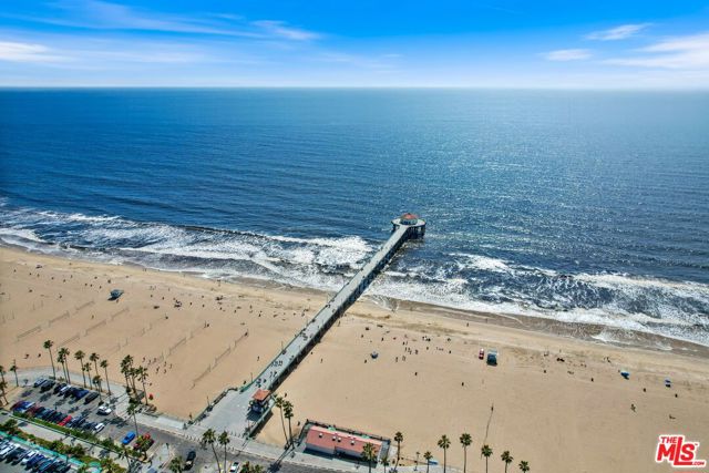 2205 ELM Avenue, Manhattan Beach, California 90266, 2 Bedrooms Bedrooms, ,2 BathroomsBathrooms,Residential,Sold,ELM,22148905