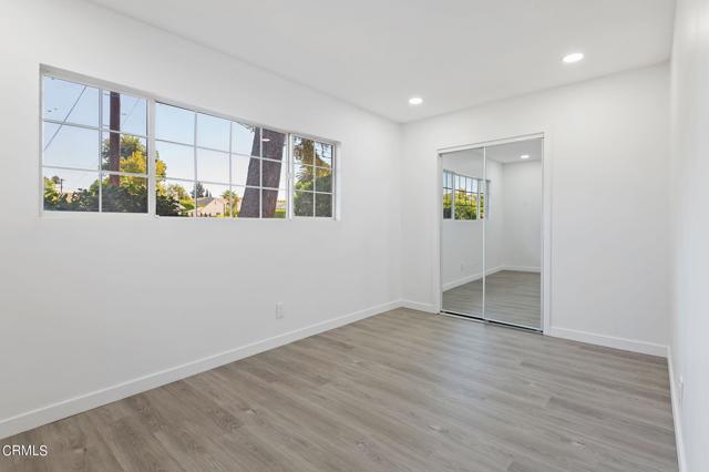 Image 13 of 74 For 7445 Balcom Avenue