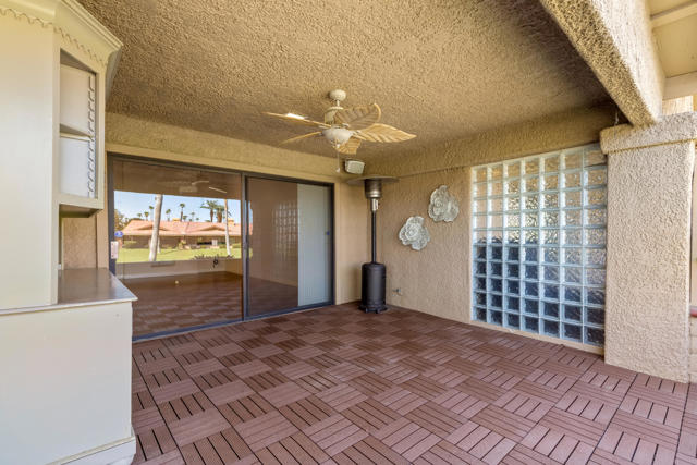 81 Camino Arroyo Place, Palm Desert CA: https://media.crmls.org/mediaz/d69f1f89-5bcc-4714-b959-d5ae8e6445fd.jpg