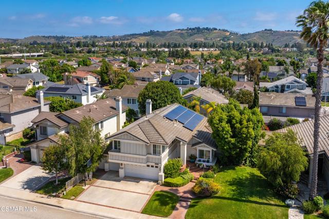 11556 Coralberry Court, Moorpark CA: https://media.crmls.org/mediaz/d69f79ef-ebd7-4f18-9978-380295d77f71.jpg