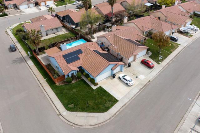 13714 Deleon Avenue, Gustine CA: https://media.crmls.org/mediaz/d6a065db-cbb9-4ed6-8960-d970ee4bb68f.jpg