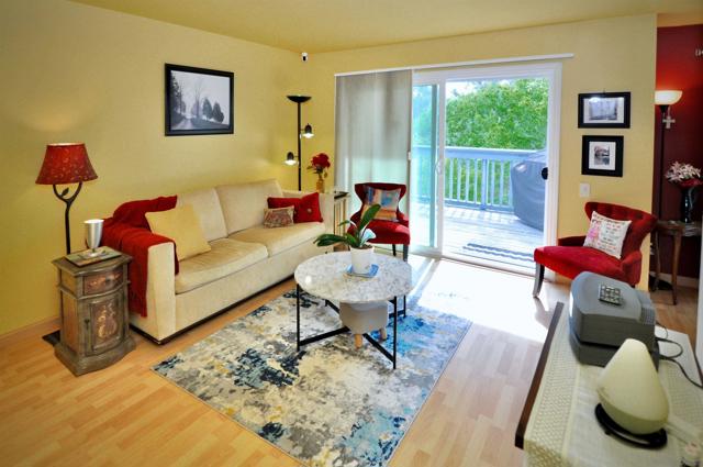 10373 Caminito Banyon, San Diego CA: https://media.crmls.org/mediaz/d6a06f60-5e7b-464e-a9d6-481a2d15c192.jpg
