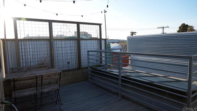 Detail Gallery Image 17 of 19 For 1250 Powell St #10,  Emeryville,  CA 94608 - 1 Beds | 1/1 Baths