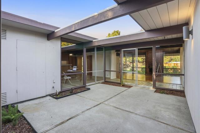 827 Cumberland Drive, Sunnyvale CA: https://media.crmls.org/mediaz/d6a206d1-a6b6-4d65-9c9c-61b22ef147d1.jpg