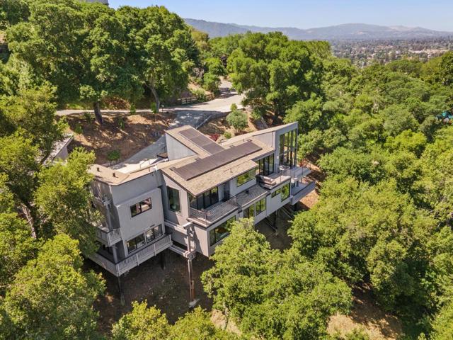 205 Wooded View Drive, Los Gatos CA: https://media.crmls.org/mediaz/d6a2bc1a-8f2c-47ad-ac75-3cb8f13b1b15.jpg