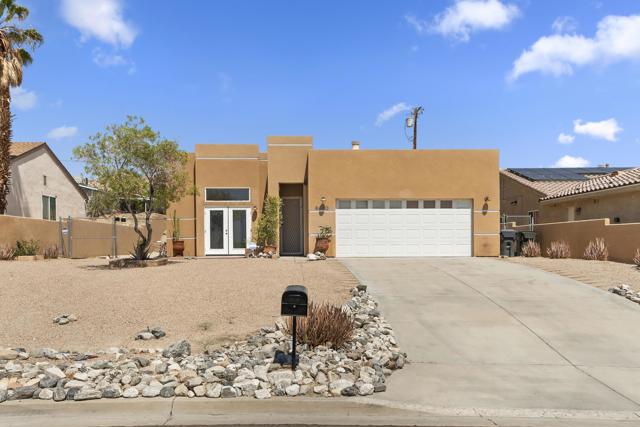 9490 West Drive, Desert Hot Springs CA: https://media.crmls.org/mediaz/d6a368a5-6535-4790-af46-bff791210c38.jpg