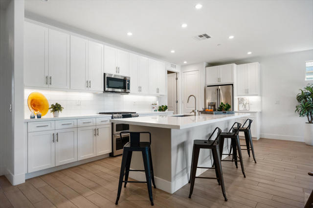 50565 Monterey Canyon Drive, Indio CA: https://media.crmls.org/mediaz/d6a4d950-cd18-48e9-86d4-b6dc124b1a87.jpg