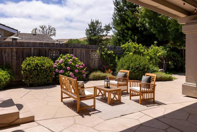 22820 Bravo Place, Salinas CA: https://media.crmls.org/mediaz/d6a5830e-3969-4fda-a957-91c73e49274e.jpg