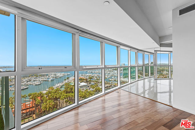 13600 MARINA POINTE Drive, Marina del Rey CA: https://media.crmls.org/mediaz/d6a59973-c0b7-4521-a921-5e6e258ebd2a.jpg