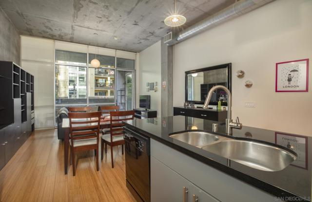1025 Island Ave, San Diego CA: https://media.crmls.org/mediaz/d6a6480f-62f3-4781-85b4-6bd1467d5d24.jpg