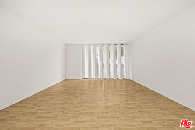 10535 Wilshire Boulevard, Los Angeles CA: https://media.crmls.org/mediaz/d6a6639d-ad1b-43aa-a8b6-fee9225f538a.jpg