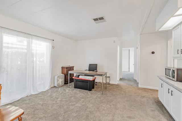 2815 Moss Hollow Drive, San Jose CA: https://media.crmls.org/mediaz/d6a6d0e0-c960-4551-80cd-9154af057cd3.jpg