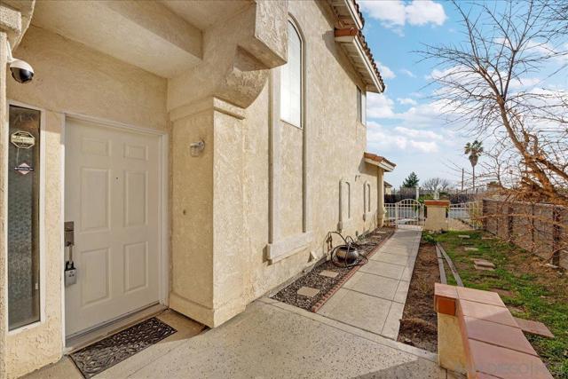 9704 Avenida Ricardo, Spring Valley CA: https://media.crmls.org/mediaz/d6a8e884-3943-42f6-a318-a543c94755da.jpg