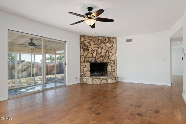 Detail Gallery Image 4 of 25 For 5632 Pembroke St, Ventura,  CA 93003 - 3 Beds | 2 Baths