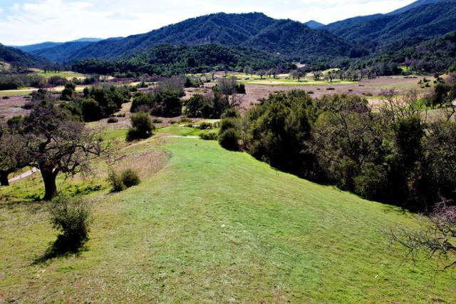 37 E Pronghorn Run, Carmel CA: https://media.crmls.org/mediaz/d6a96d05-f314-4758-85c1-c11054a7ece1.jpg