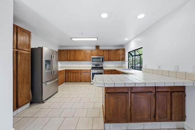 675 Western Avenue, Brookdale CA: https://media.crmls.org/mediaz/d6aa6b78-a102-4653-8f0c-f514a040520f.jpg