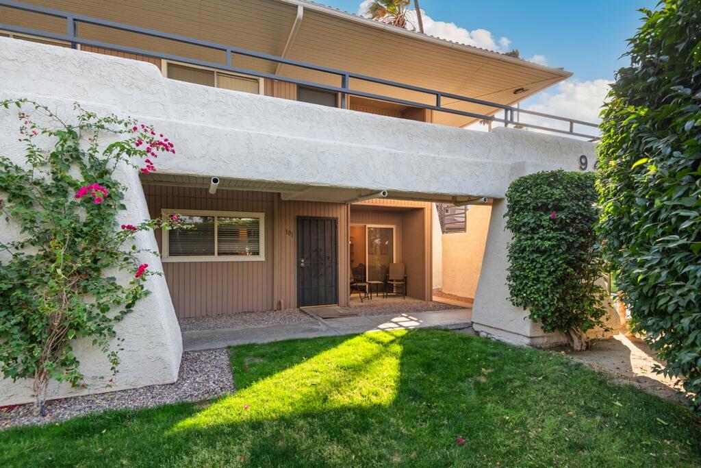 420 N Villa Court #101