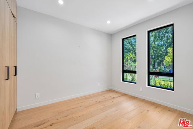 4647 Morse Avenue, Sherman Oaks CA: https://media.crmls.org/mediaz/d6ac1738-1c2a-4a05-bd66-9798808179d6.jpg