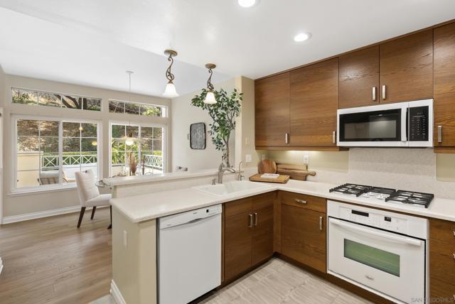 12630 Springbrook Dr, San Diego CA: https://media.crmls.org/mediaz/d6acb76e-6a3d-43af-adc1-a1dc37889442.jpg