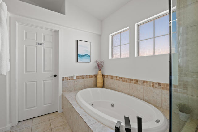 29751 E Trancas Drive, Cathedral City CA: https://media.crmls.org/mediaz/d6acd385-0ec1-43dd-8726-07f332c0db34.jpg